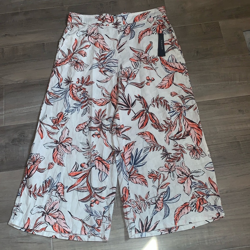 Tahari 100 % Linen Floral Straight Wide Leg Pants.